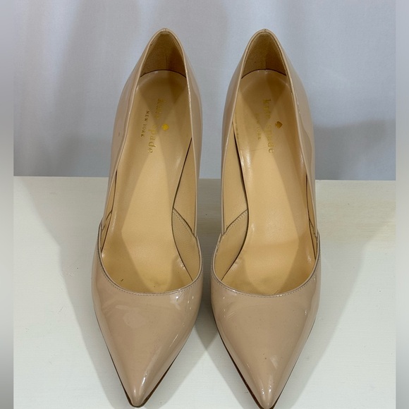 EUC: Kate Spade Powder/Cream/Tan Patent leather pumps - Picture 2 of 8